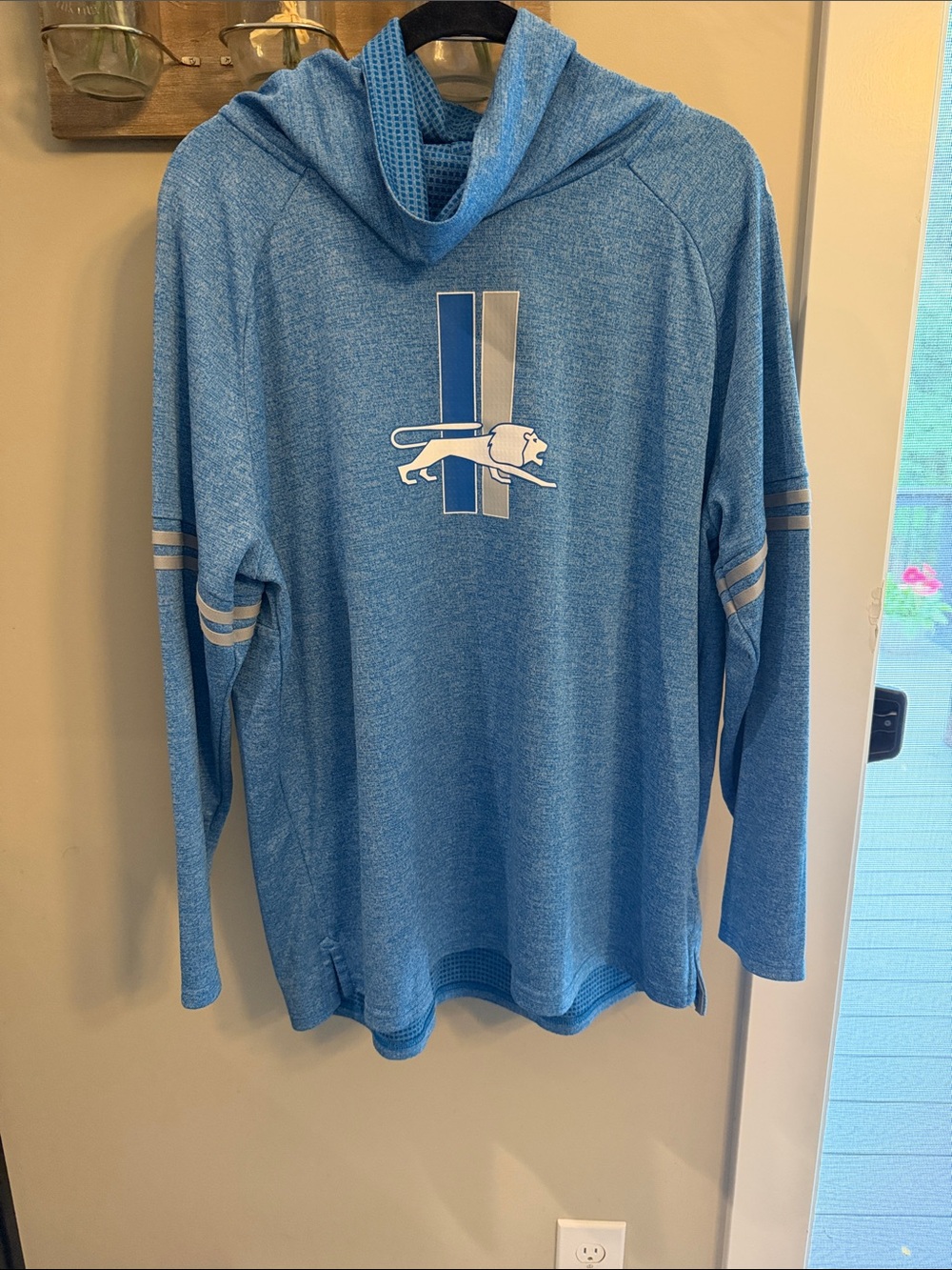 Nike Detroit Lion Cowl Neck Long Sleeve Top with White & Gray Lion Graphic